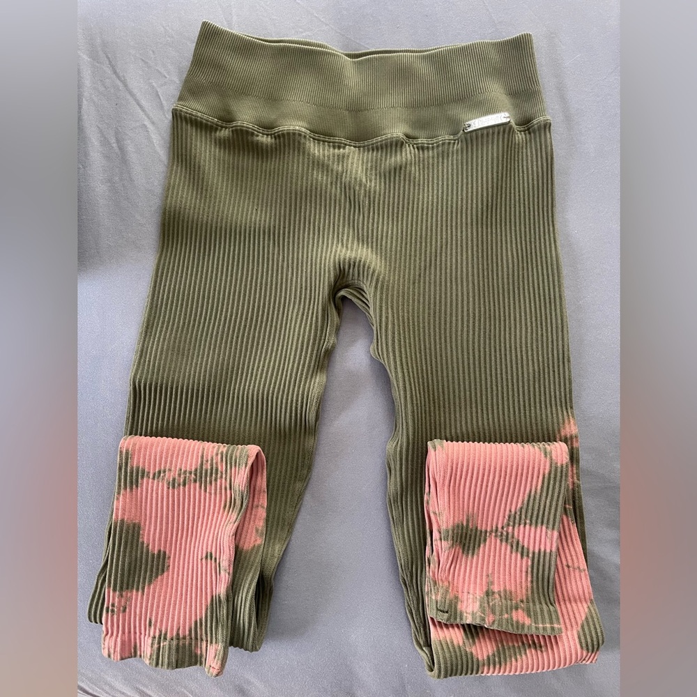 Bombshell Tie Dye Seamless Leggings